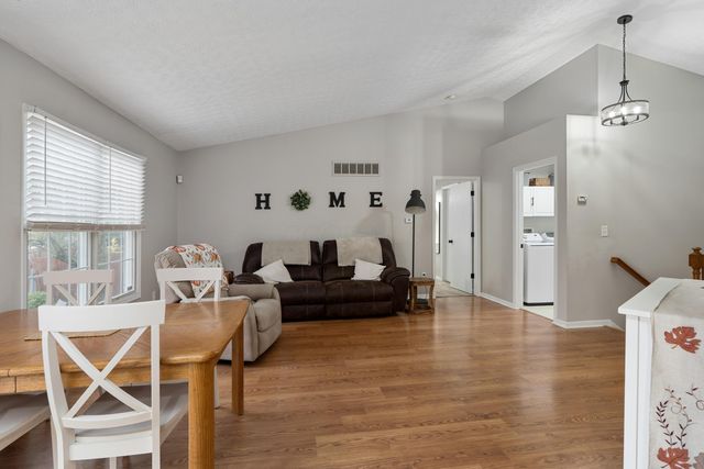 218 Overtrick Drive, Delaware, OH 43015