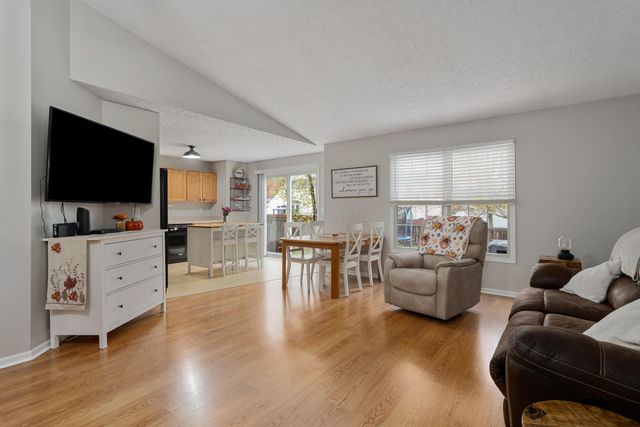 218 Overtrick Drive, Delaware, OH 43015