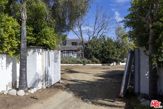 1720 Lechusa Road, Malibu, CA 90265