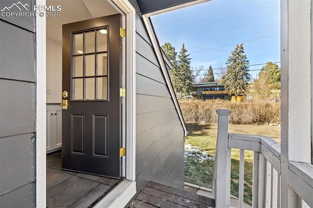 2 Cresta Road, Colorado Springs, CO 80906