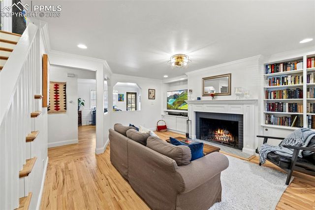 2 Cresta Road, Colorado Springs, CO 80906