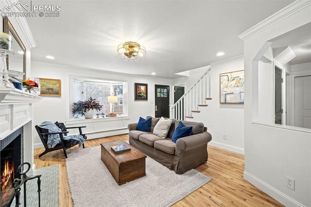 2 Cresta Road, Colorado Springs, CO 80906