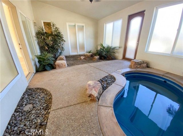 6057 Buena Suerte, Yucca Valley, CA 92284