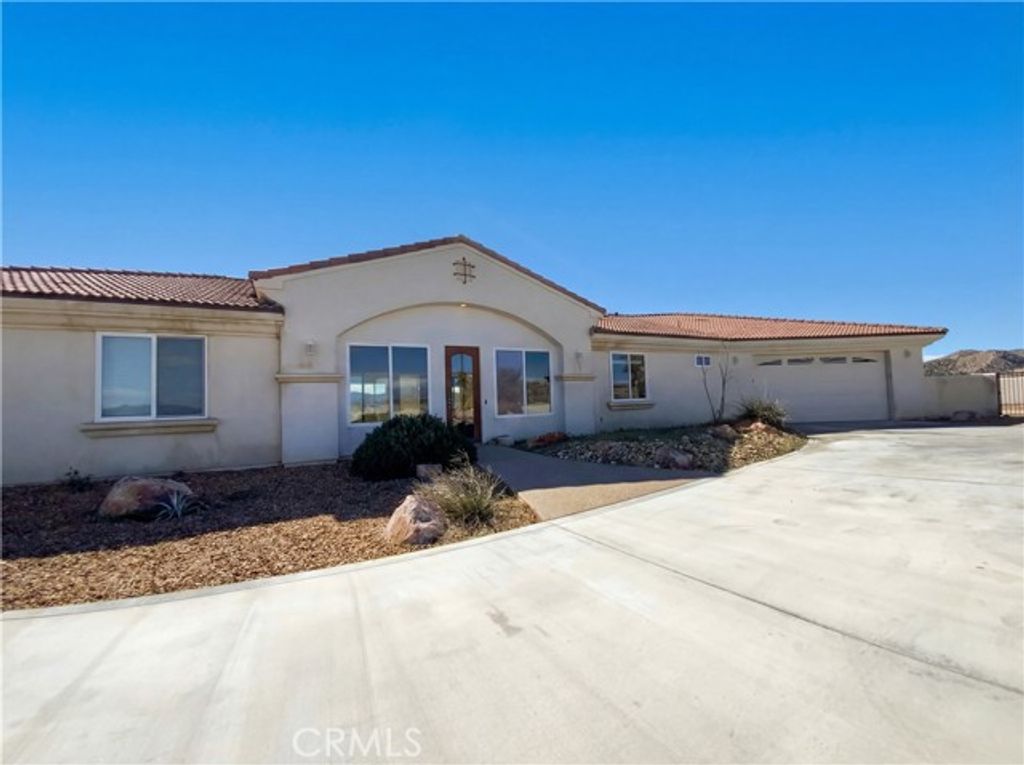 6057 Buena Suerte, Yucca Valley, CA 92284