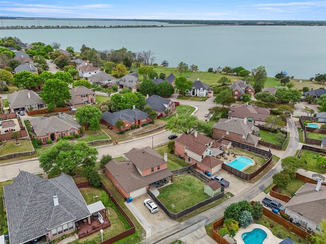 1790 Lake Breeze Drive, Rockwall, TX 75087