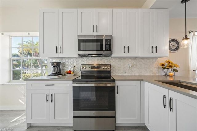 3347 Key DR 31, North Fort Myers, FL 33903