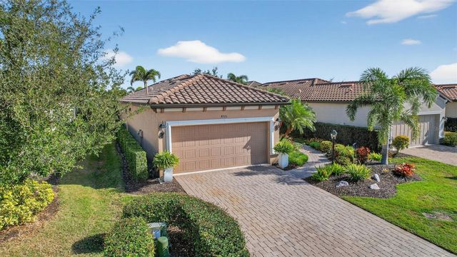 4925 SAVONA RUN, Bradenton, FL 34211