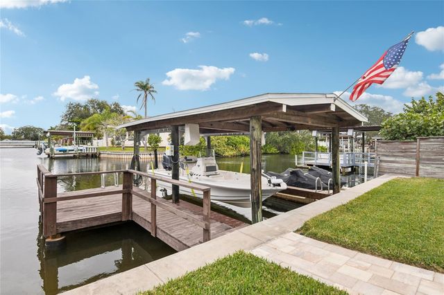 95 EASTWINDS COURT, Palm Harbor, FL 34683