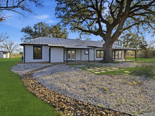 8013 New Sulphur Springs Rd Lot 2, San Antonio, TX 78263