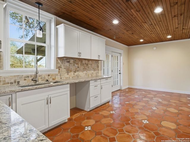 8013 New Sulphur Springs Rd Lot 2, San Antonio, TX 78263