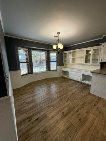 6305 CALUMET Road, Amarillo, TX 79106