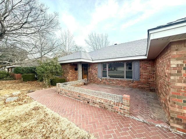 6305 CALUMET Road, Amarillo, TX 79106