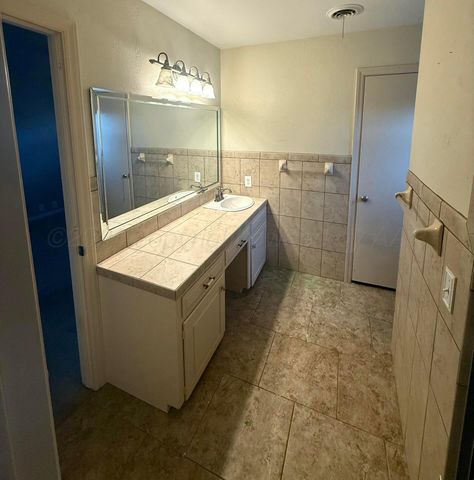 6305 CALUMET Road, Amarillo, TX 79106