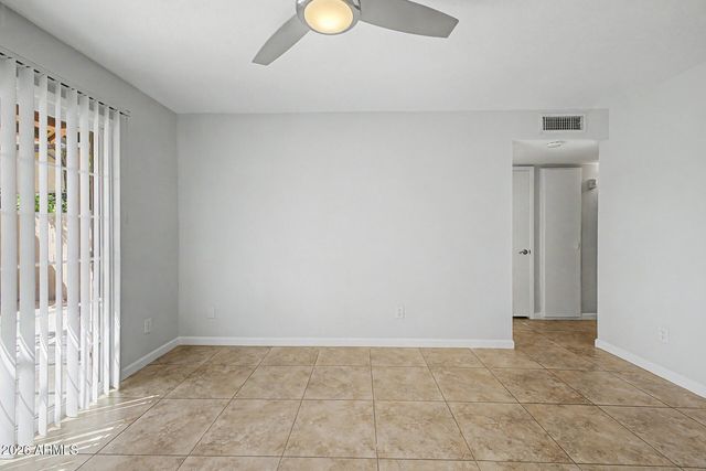 948 S ALMA SCHOOL Road 79, Mesa, AZ 85210