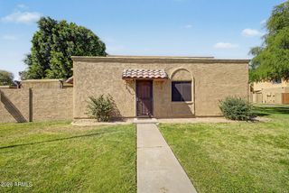 948 S ALMA SCHOOL Road 79, Mesa, AZ 85210