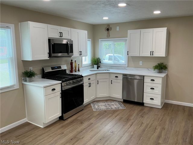 262 Miller Court, Elyria, OH 44035