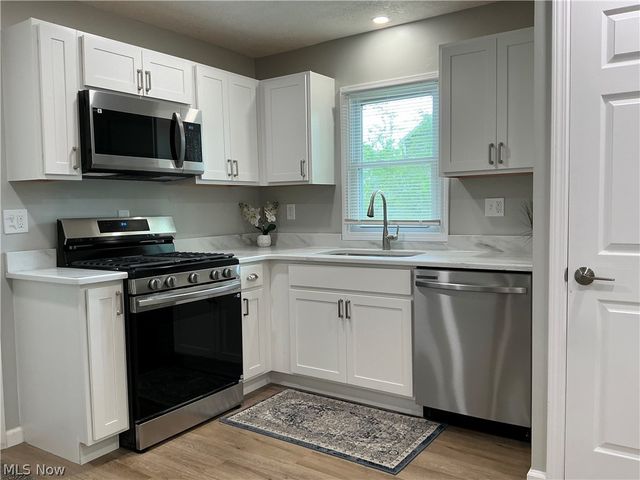 262 Miller Court, Elyria, OH 44035