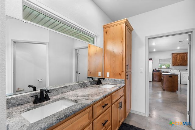 2919 County Road 176, Gatesville, TX 76528