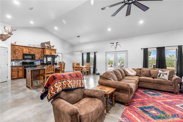 2919 County Road 176, Gatesville, TX 76528