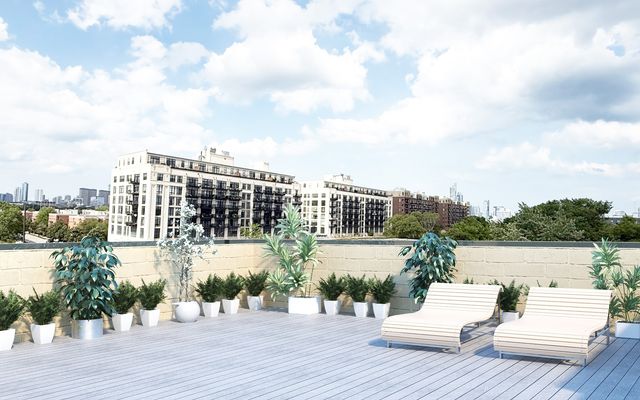 1003 W 16th Street 3W, Chicago, IL 60608