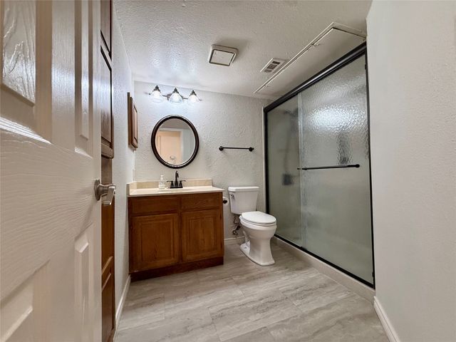 330 W Harwood Road C, Hurst, TX 76054