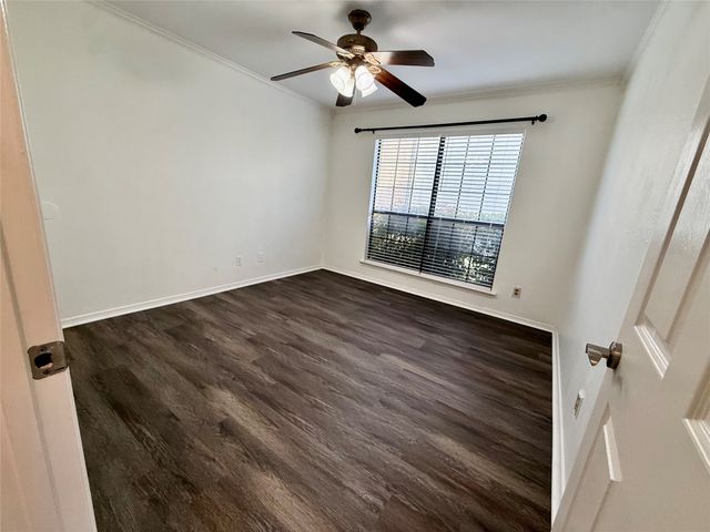 330 W Harwood Road C, Hurst, TX 76054