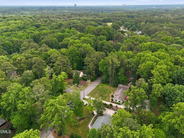 6901 Woodmere Drive, Raleigh, NC 27612