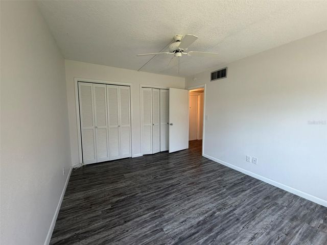 7153 W COUNTRY CLUB DR N 145, Sarasota, FL 34243