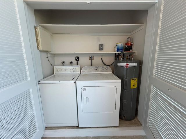 7153 W COUNTRY CLUB DR N 145, Sarasota, FL 34243