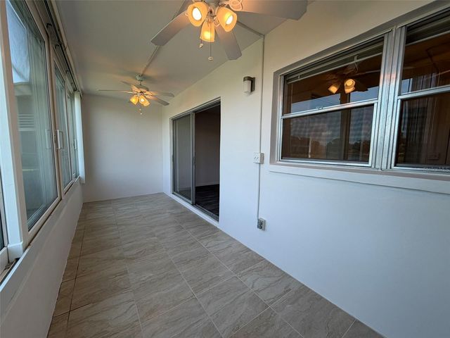 7153 W COUNTRY CLUB DR N 145, Sarasota, FL 34243