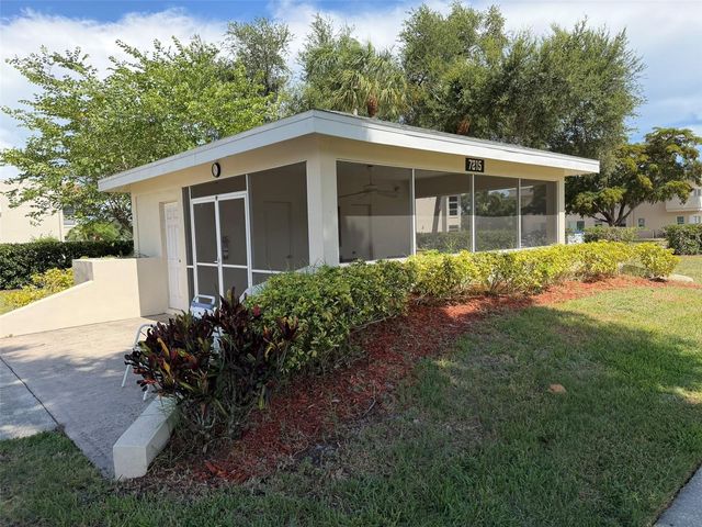 7153 W COUNTRY CLUB DR N 145, Sarasota, FL 34243
