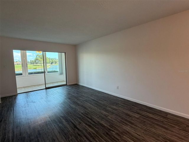 7153 W COUNTRY CLUB DR N 145, Sarasota, FL 34243