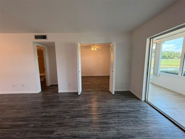 7153 W COUNTRY CLUB DR N 145, Sarasota, FL 34243
