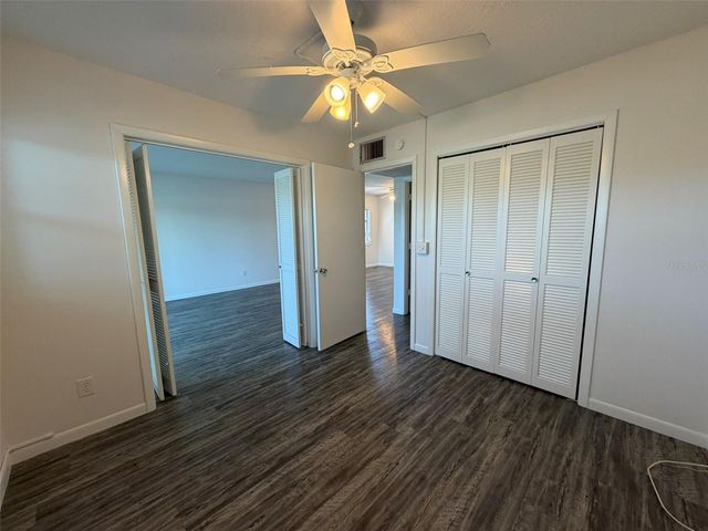 7153 W COUNTRY CLUB DR N 145, Sarasota, FL 34243