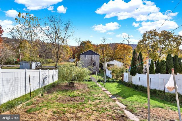 444 W MAIN ST, Elizabethville, PA 17023