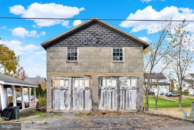 444 W MAIN ST, Elizabethville, PA 17023