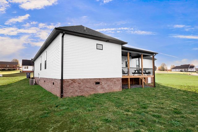 909 Milward Drive, Harrodsburg, KY 40330