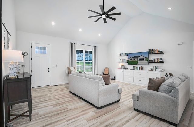 909 Milward Drive, Harrodsburg, KY 40330