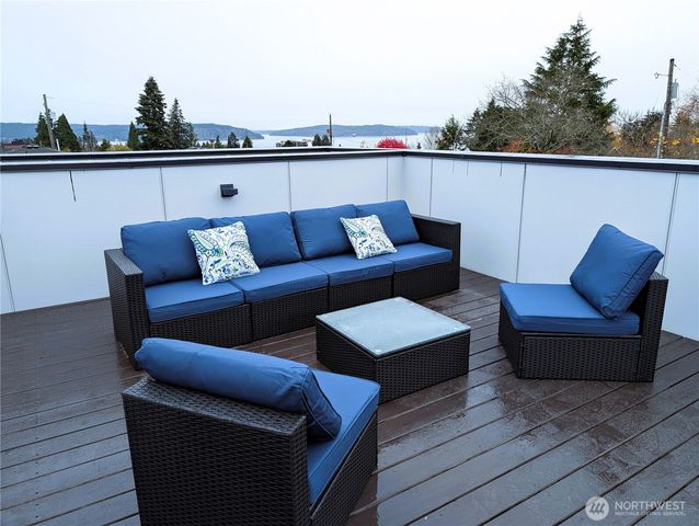 5725 N 48th Street, Tacoma, WA 98407