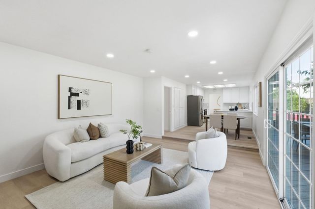 1128 Summerwings Court, San Jose, CA 95132