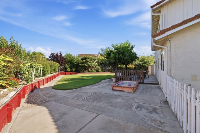 1128 Summerwings Court, San Jose, CA 95132