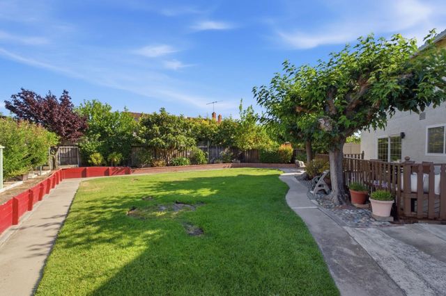 1128 Summerwings Court, San Jose, CA 95132