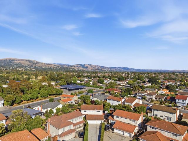 1128 Summerwings Court, San Jose, CA 95132