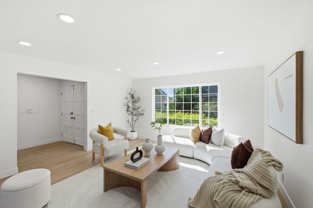 1128 Summerwings Court, San Jose, CA 95132