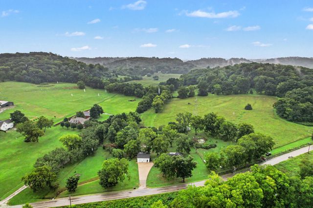 4935 Toll Dugger Rd, Culleoka, TN 38451