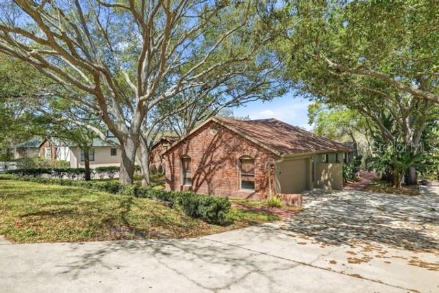 1212 WEYBRIDGE LANE, Dunedin, FL 34698