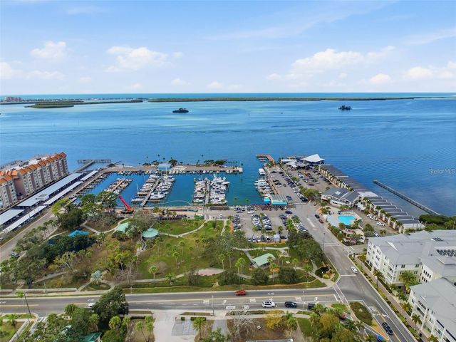 1212 WEYBRIDGE LANE, Dunedin, FL 34698