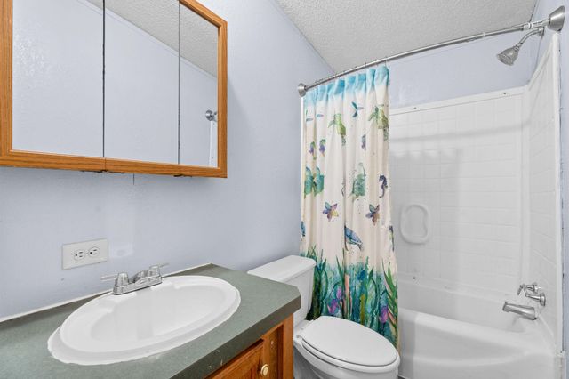 130 Winston Lane, Hollister, MO 65672