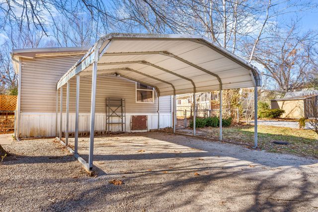 130 Winston Lane, Hollister, MO 65672