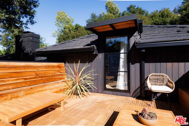 3860 Kingswood Road, Sherman Oaks, CA 91403